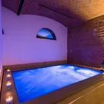 Villa Casa Delle Noci Country House, Pool & *