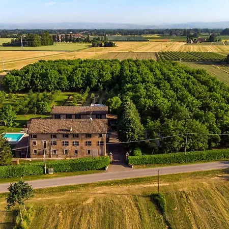 Casa Delle Noci Country House, Pool & Villa Modena