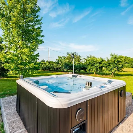 Casa Delle Noci Country House, Pool & *