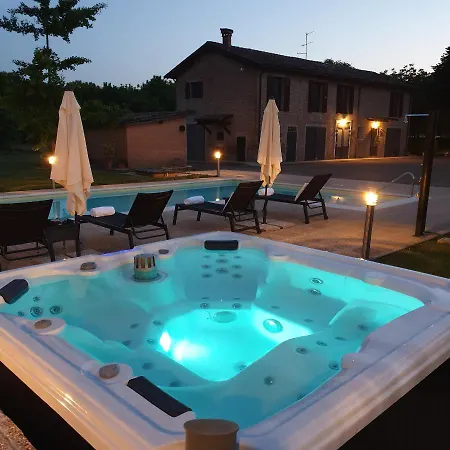 Casa Delle Noci Country House, Pool & Villa Modena
