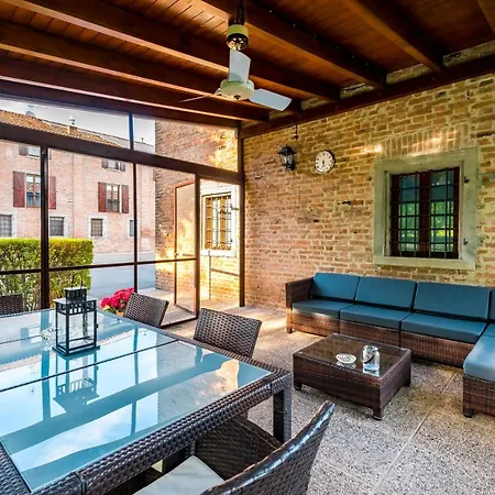 Villa Casa Delle Noci Country House, Pool & Modena