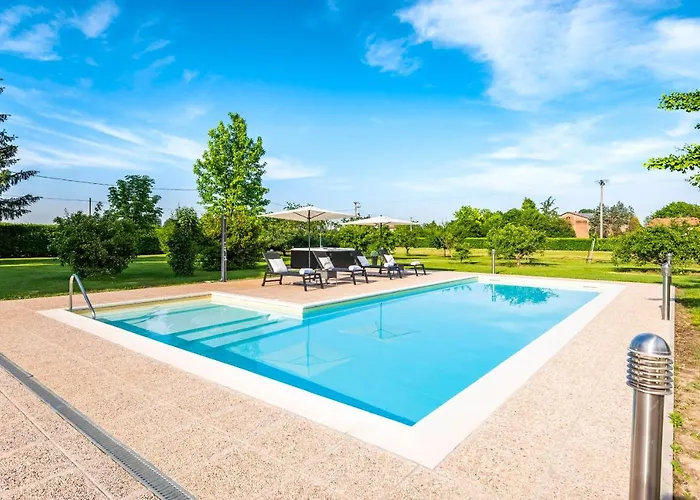 Villa Casa Delle Noci Country House, Pool &