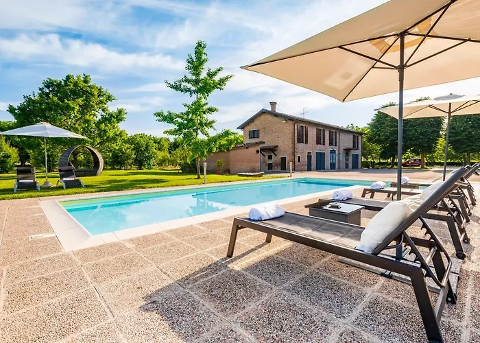 Casa Delle Noci Country House, Pool & Villa Modena