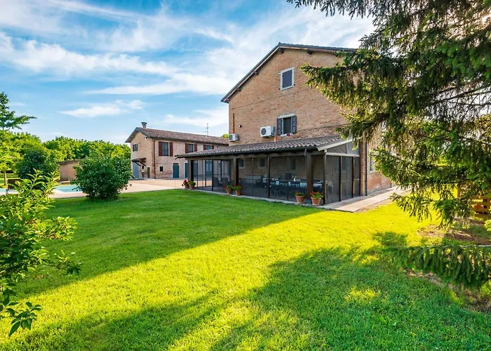 Casa Delle Noci Country House, Pool & Modena